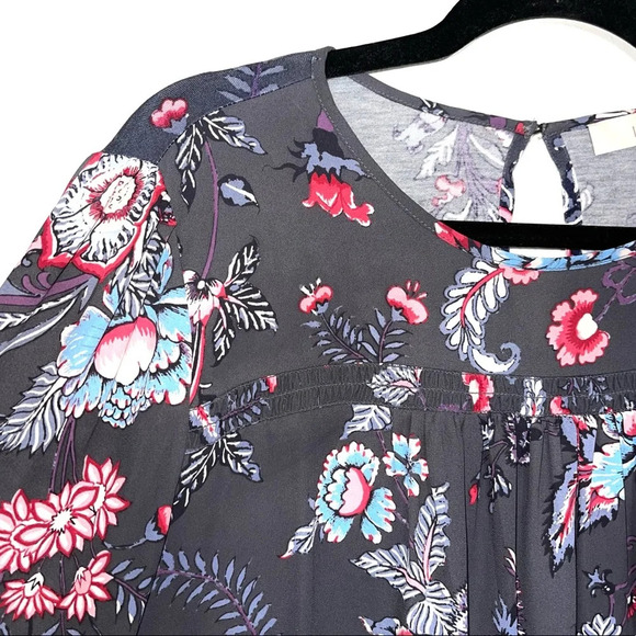 LOFT Gray & Multicolor Floral Paisley Print Ruffle Hem Blouse Medium Women’s - Picture 3 of 12